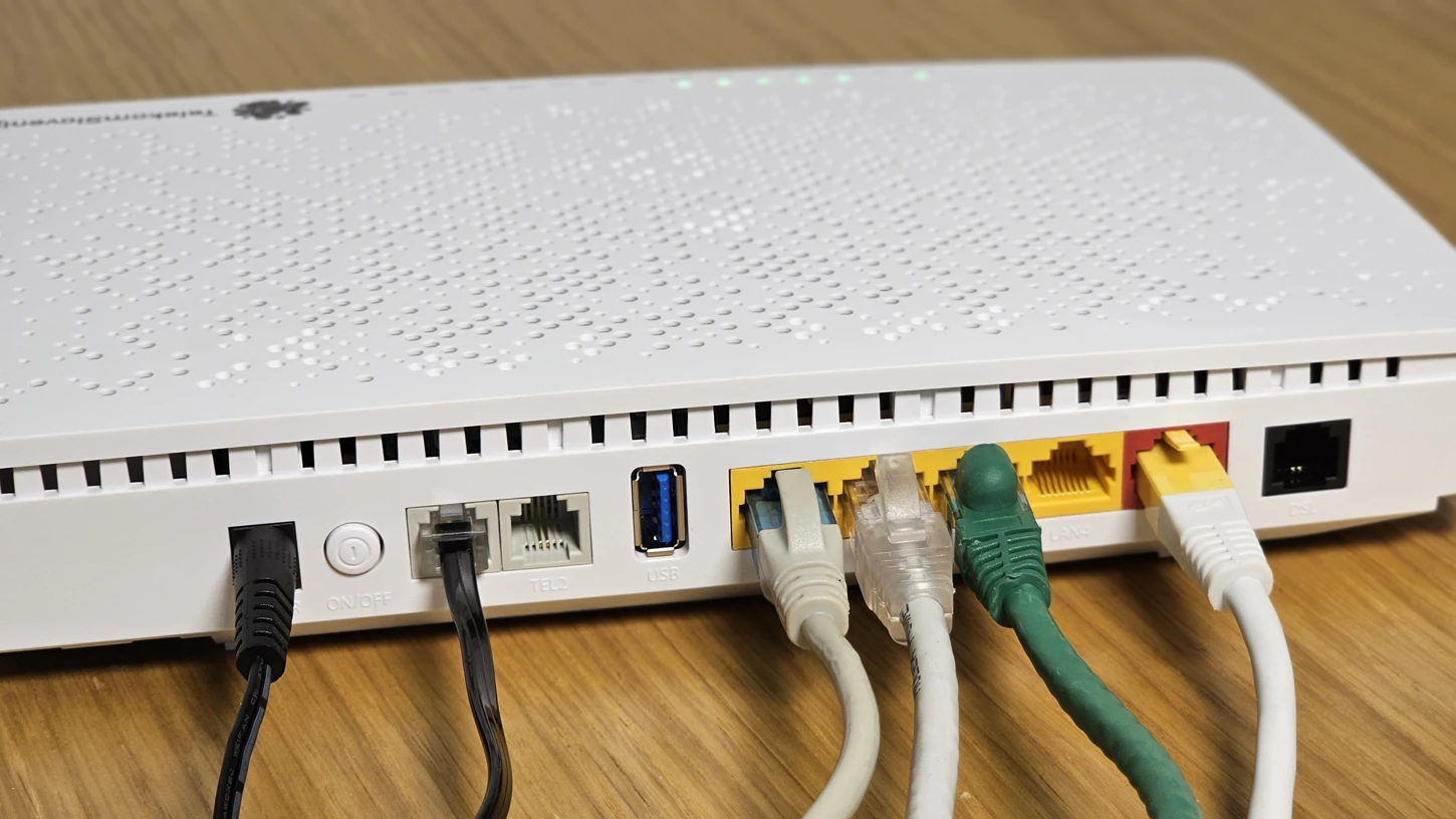 Navodila za priklop novega modema v optično omrežje - Telekom Slovenije